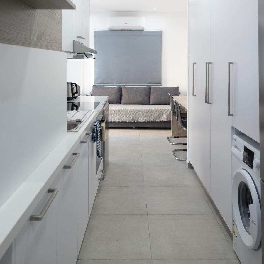 Lovely 2 Bed Apartment In Larnaca City Centre Dış mekan fotoğraf