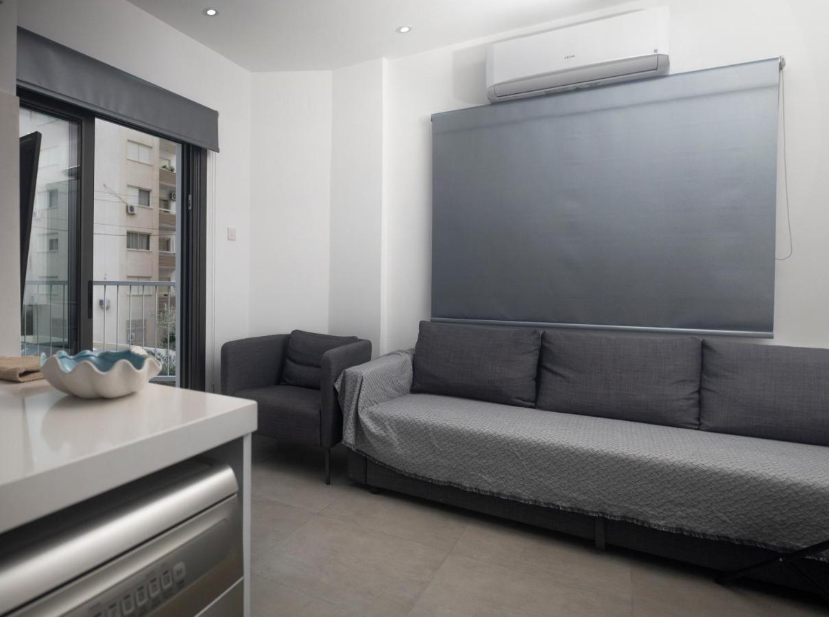 Lovely 2 Bed Apartment In Larnaca City Centre Dış mekan fotoğraf